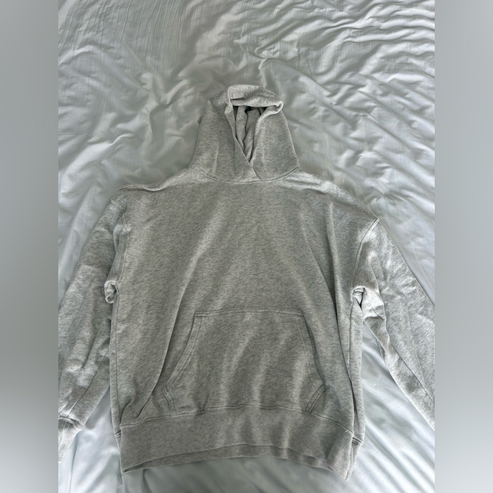 grey hollister hoodie